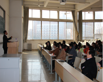 外语系召开“新学期，新征程”学生干部培训大会