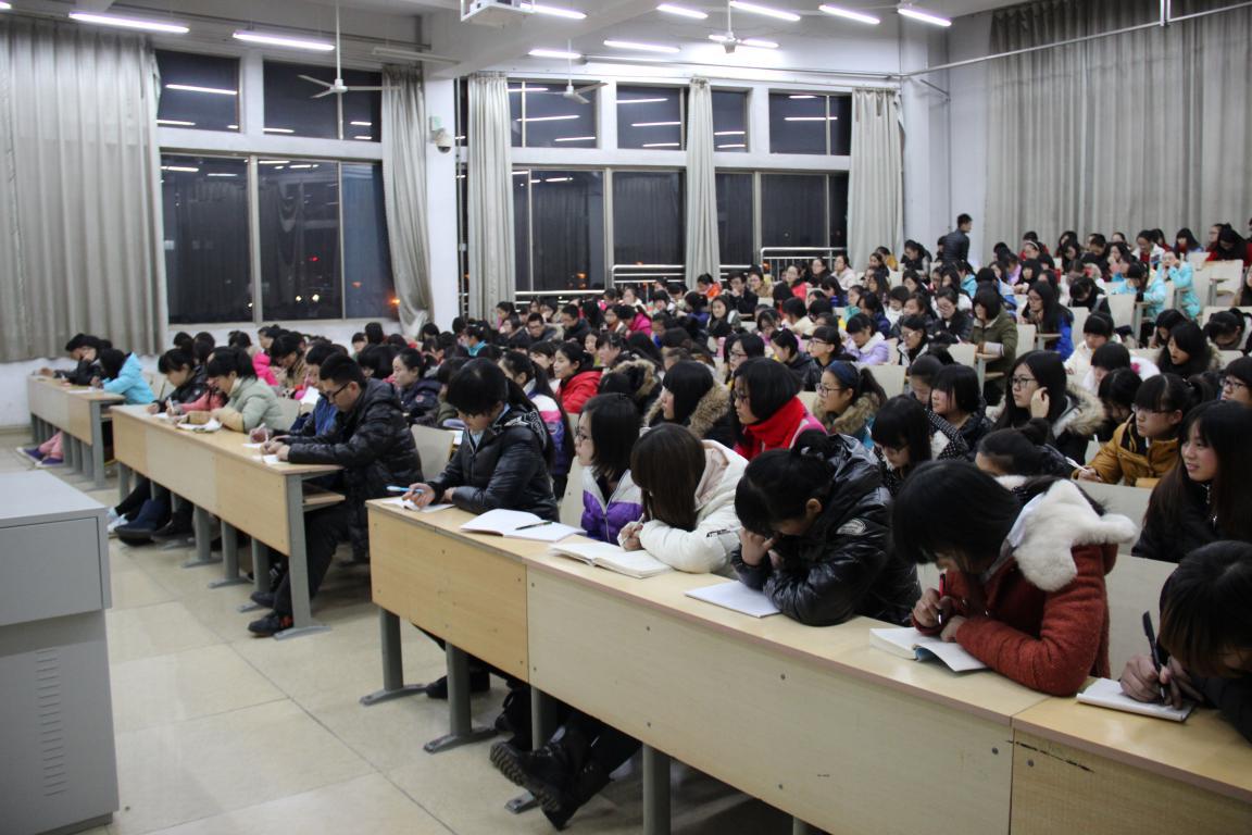 外语系开展“为心灵找到休憩的乐土”主题交流活动