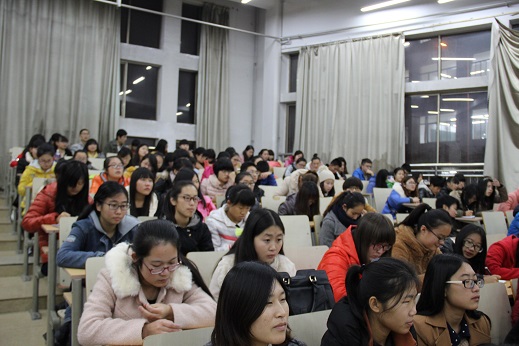外语系开展“从兴趣到规划，从学业到职业”学业指导活动