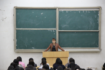 外语系举行“拒绝欺骗，远离传销”主题教育活动