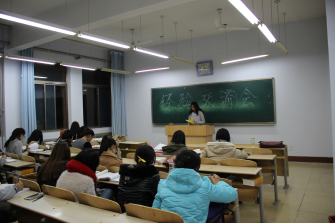 外语系举行“分享经验，共同进步”专升本交流会
